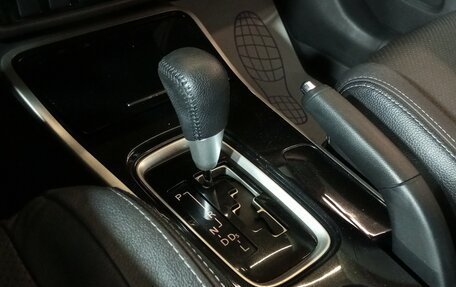 Mitsubishi Outlander III рестайлинг 3, 2018 год, 1 985 000 рублей, 16 фотография