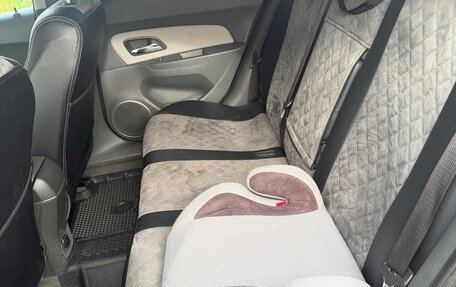 Chevrolet Cruze II, 2010 год, 599 000 рублей, 11 фотография