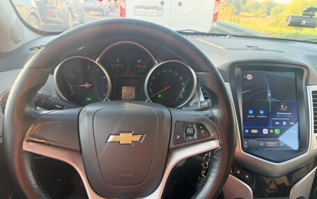 Chevrolet Cruze II, 2010 год, 599 000 рублей, 6 фотография