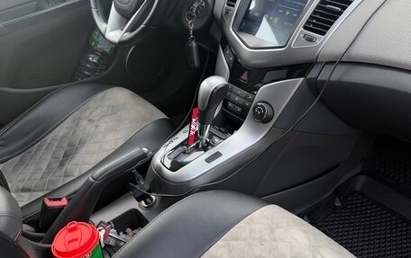Chevrolet Cruze II, 2010 год, 599 000 рублей, 12 фотография