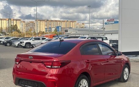 KIA Rio IV, 2018 год, 1 350 000 рублей, 4 фотография