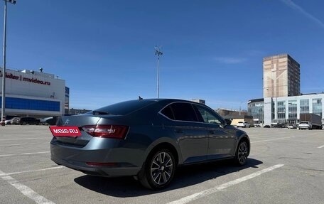 Skoda Superb III рестайлинг, 2018 год, 1 790 000 рублей, 8 фотография