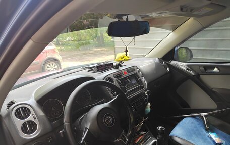 Volkswagen Tiguan I, 2010 год, 850 000 рублей, 4 фотография