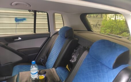 Volkswagen Tiguan I, 2010 год, 850 000 рублей, 10 фотография