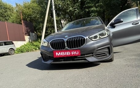 BMW 1 серия, 2021 год, 3 200 000 рублей, 1 фотография