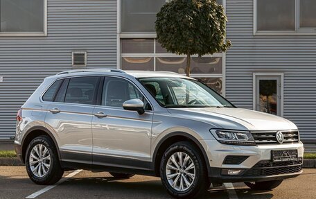 Volkswagen Tiguan II, 2019 год, 2 195 000 рублей, 3 фотография