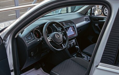 Volkswagen Tiguan II, 2019 год, 2 195 000 рублей, 13 фотография