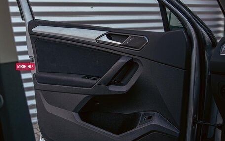 Volkswagen Tiguan II, 2019 год, 2 195 000 рублей, 12 фотография