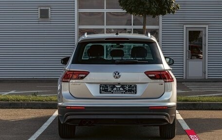 Volkswagen Tiguan II, 2019 год, 2 195 000 рублей, 5 фотография