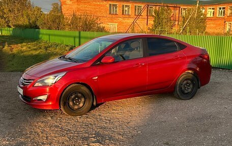 Hyundai Solaris II рестайлинг, 2016 год, 920 000 рублей, 3 фотография