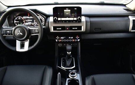 Mitsubishi L200, 2026 год, 5 350 017 рублей, 17 фотография