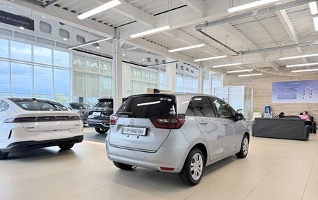 Honda Fit, 2020 год, 1 229 000 рублей, 6 фотография