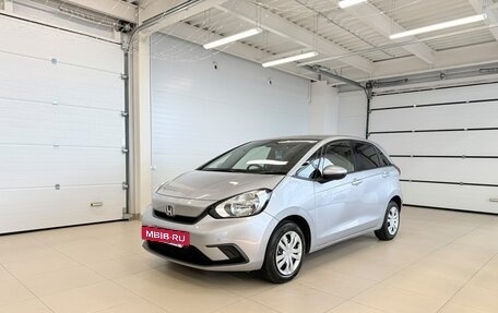 Honda Fit, 2020 год, 1 229 000 рублей, 2 фотография