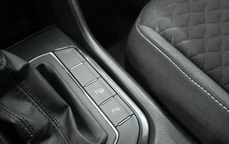 Volkswagen Tiguan II, 2018 год, 2 387 900 рублей, 22 фотография