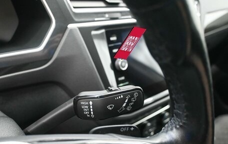 Volkswagen Tiguan II, 2018 год, 2 387 900 рублей, 15 фотография