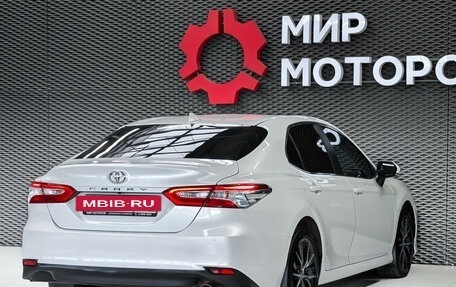 Toyota Camry, 2018 год, 2 485 000 рублей, 5 фотография