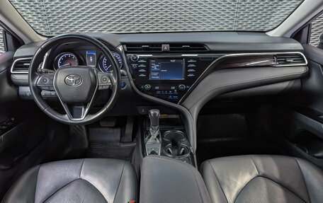 Toyota Camry, 2018 год, 2 485 000 рублей, 15 фотография