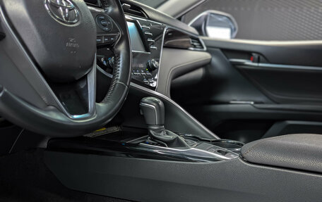 Toyota Camry, 2018 год, 2 485 000 рублей, 20 фотография
