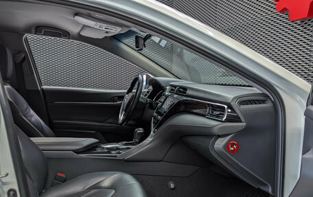 Toyota Camry, 2018 год, 2 485 000 рублей, 34 фотография