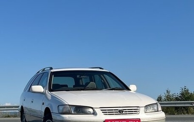 Toyota Camry, 1998 год, 400 000 рублей, 1 фотография