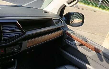 Volkswagen Multivan T6 рестайлинг, 2021 год, 7 199 000 рублей, 14 фотография