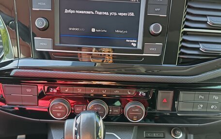 Volkswagen Multivan T6 рестайлинг, 2021 год, 7 199 000 рублей, 22 фотография