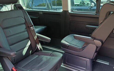 Volkswagen Multivan T6 рестайлинг, 2021 год, 7 199 000 рублей, 34 фотография