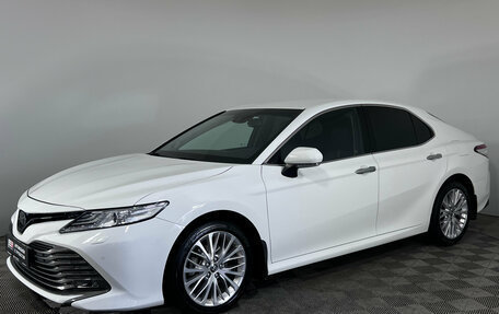Toyota Camry, 2021 год, 3 150 000 рублей, 1 фотография