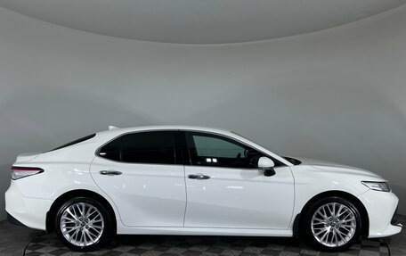 Toyota Camry, 2021 год, 3 150 000 рублей, 8 фотография