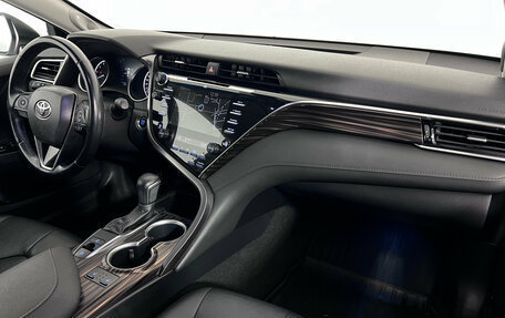 Toyota Camry, 2021 год, 3 150 000 рублей, 11 фотография