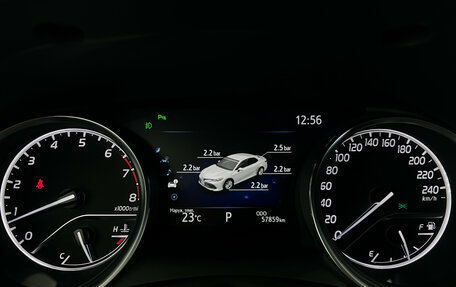 Toyota Camry, 2021 год, 3 150 000 рублей, 14 фотография