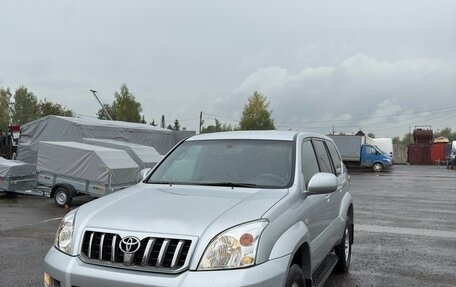 Toyota Land Cruiser Prado 120 рестайлинг, 2006 год, 1 550 000 рублей, 1 фотография