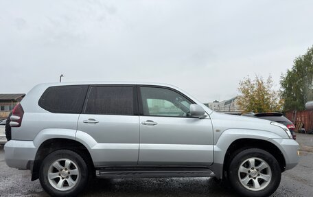 Toyota Land Cruiser Prado 120 рестайлинг, 2006 год, 1 550 000 рублей, 4 фотография