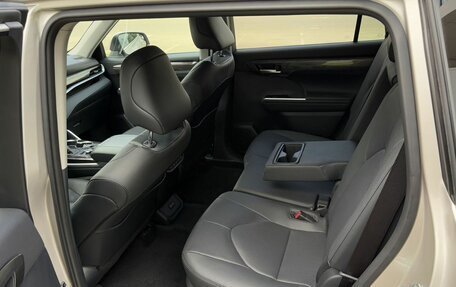 Toyota Highlander, 2026 год, 5 425 000 рублей, 24 фотография