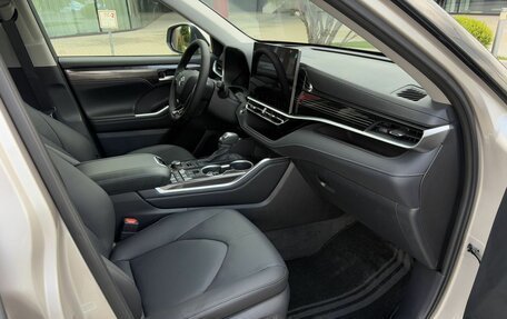 Toyota Highlander, 2026 год, 5 425 000 рублей, 39 фотография