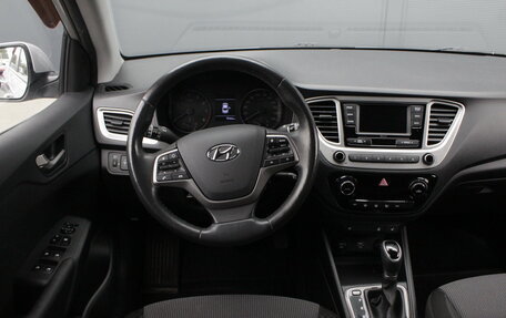 Hyundai Solaris II рестайлинг, 2019 год, 1 620 000 рублей, 6 фотография