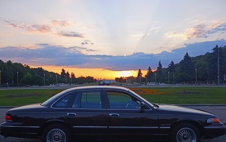 Ford Crown Victoria II, 1993 год, 2 500 000 рублей, 7 фотография