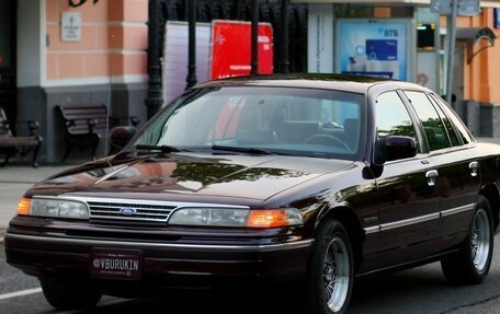 Ford Crown Victoria II, 1993 год, 2 500 000 рублей, 5 фотография