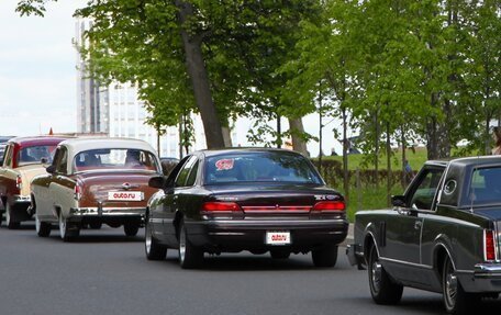 Ford Crown Victoria II, 1993 год, 2 500 000 рублей, 11 фотография