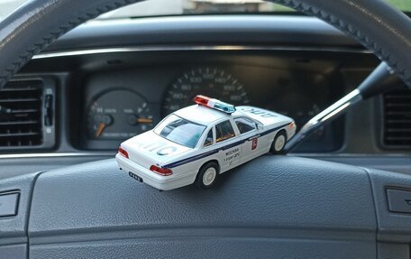Ford Crown Victoria II, 1993 год, 2 500 000 рублей, 18 фотография