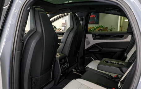 Porsche Cayenne III, 2026 год, 19 690 000 рублей, 28 фотография