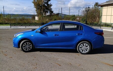 KIA Rio IV, 2018 год, 880 000 рублей, 6 фотография