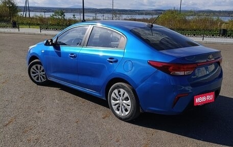 KIA Rio IV, 2018 год, 880 000 рублей, 5 фотография