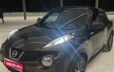Nissan Juke II, 2011 год, 750 000 рублей, 2 фотография