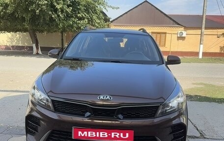 KIA Rio IV, 2021 год, 2 000 000 рублей, 1 фотография