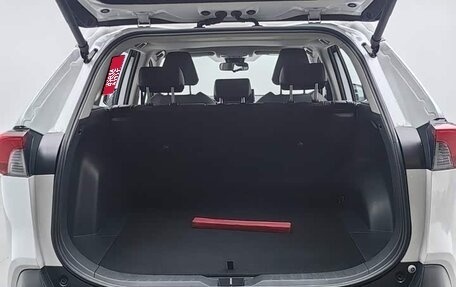 Toyota RAV4, 2022 год, 3 350 999 рублей, 16 фотография