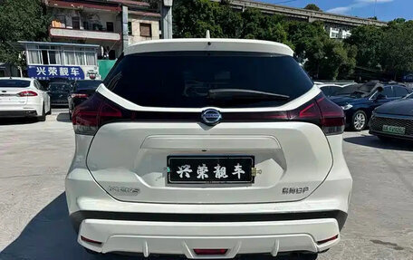 Nissan Kicks I, 2022 год, 1 150 000 рублей, 2 фотография