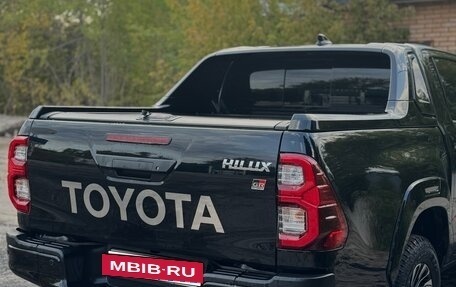 Toyota Hilux VIII, 2023 год, 7 050 000 рублей, 3 фотография