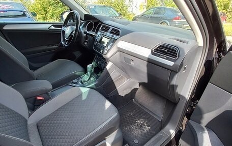 Volkswagen Tiguan II, 2017 год, 2 240 000 рублей, 7 фотография