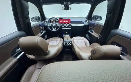 Mercedes-Benz GLB, 2022 год, 2 045 000 рублей, 4 фотография